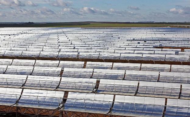 La nueva estrategia energética prevé reducir el consumo un 39,5% en 2030