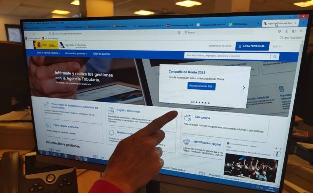 La obligatoriedad de presentar telemáticamente la declaración de la Renta podría ser ilegal