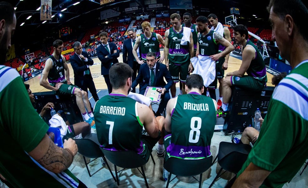 El Unicaja formaliza su inscripción en la Champions League sin la seguridad de poder jugarla