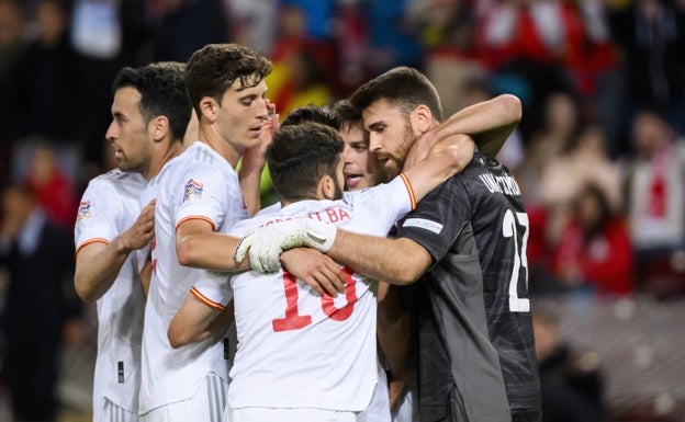 ¿Qué se juega España este domingo ante la República Checa?