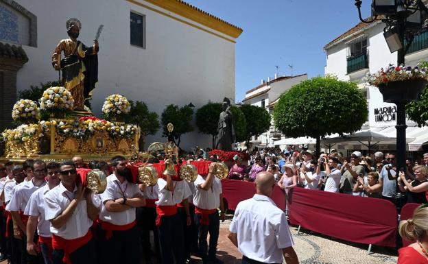 Marbella celebra otra vez en la calle a su patrón