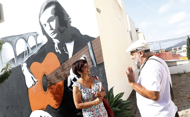 Teresa Rodríguez saca a pasear el orgullo de barrio