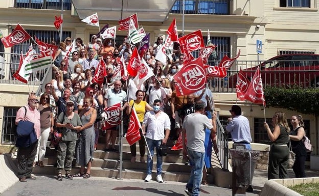 El personal de limpieza de los hospitales del SAS de Málaga sigue con sus protestas e irá a una huelga