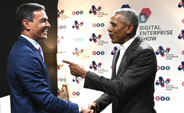 Pedro Sánchez y Barack Obama conversan sobre el cambio climático y digitalización en Málaga