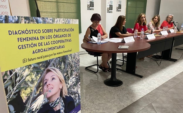 Un estudio pone de relieve la «escasa» presencia de mujeres en los cargos directivos de las cooperativas agro