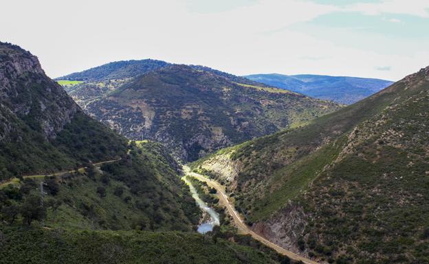 La gran senda que recorre los valles del Genal y del Guadiaro