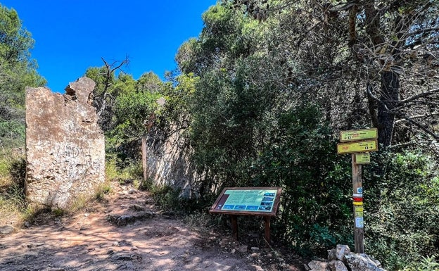 Descubrir los secretos de Marbella: un castillo, la minería y agua dulce en el mar