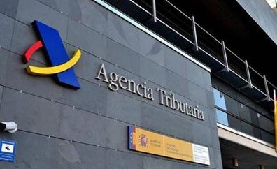 La red de funcionarios de Hacienda en Málaga cobró por emitir más de un millar de certificados irregulares