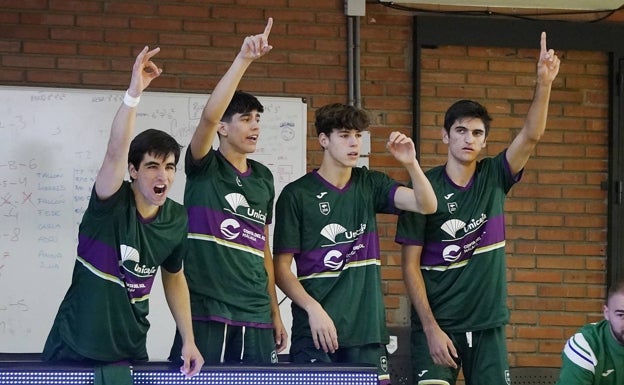 El Unicaja sabrá el martes si tiene un equipo en la LEB Plata la próxima temporada