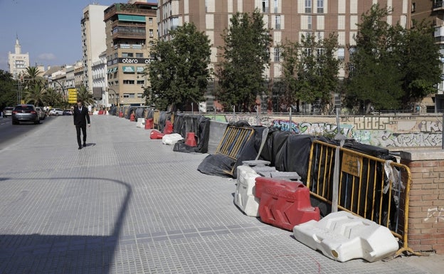 La quiebra de una constructora catalana paraliza las obras del puente de Tetuán en Málaga