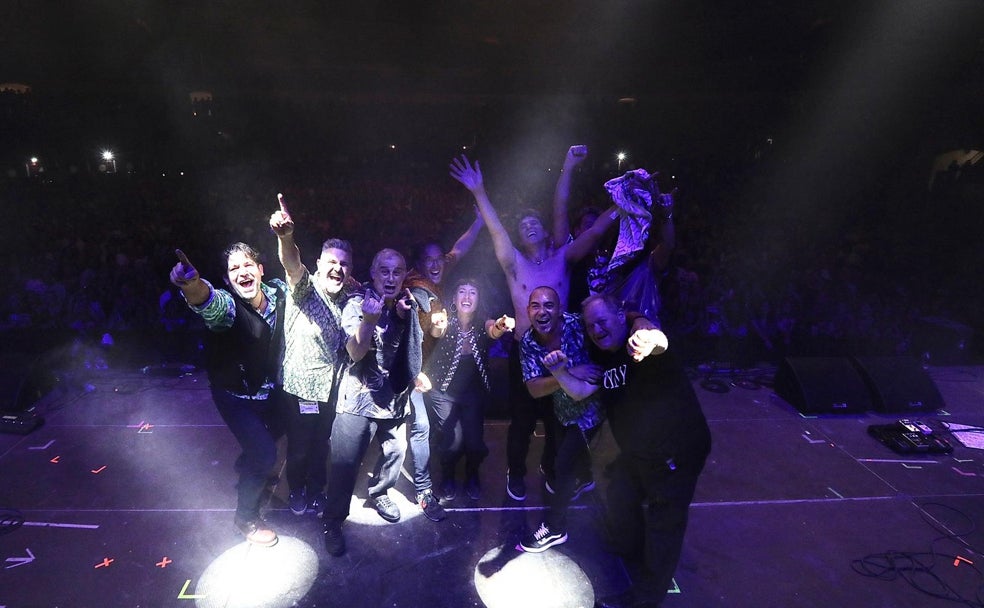 Danzad, danzad, malditos… el tiempo es invisible