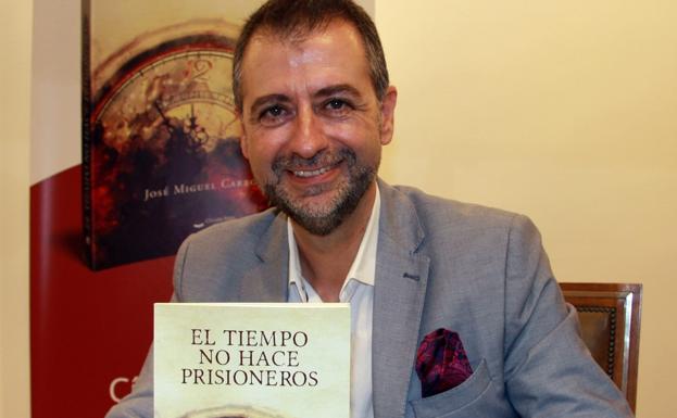 José Miguel Carbonero presenta su primera novela histórica ambientada en Campillos, Granada, Ronda y Málaga