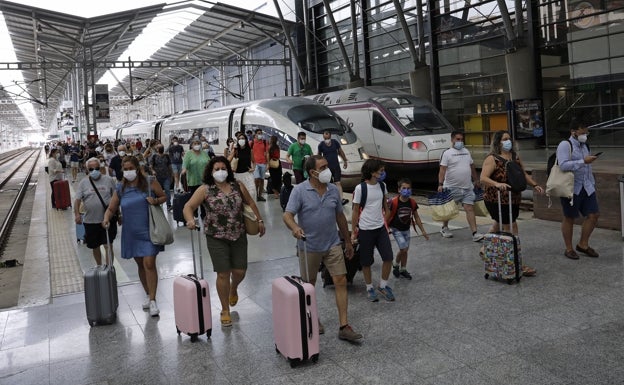 Málaga ve insuficiente el refuerzo del AVE e insiste en exigir más trenes