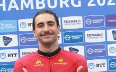 El triatleta malagueño Alberto González, el mejor español en las Series Mundiales de Hamburgo