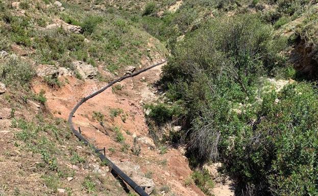 Alpandeire finaliza la reconstrucción de parte de su red de distribución de agua