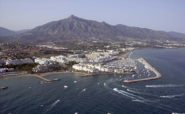 Once colectivos se unen para presentar propuestas que frenen el cambio climático en Marbella