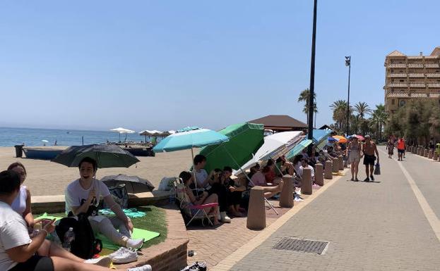 Más de 24 horas haciendo cola para ver a Rosalía en Fuengirola