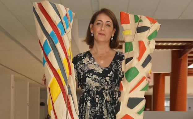 Ana Salinas de Frías: «Sin concesiones a Rusia será difícil recomponer un escenario de paz»