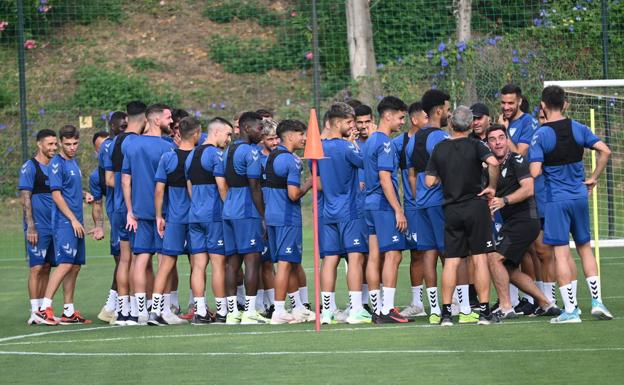 El Málaga cierra otro amistoso, contra el Al-Nasr dubaití, y rondará la decena de ensayos de pretemporada