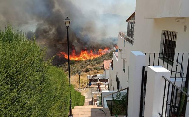 Extinguido el incendio declarado en un paraje de Cortes de la Frontera el sábado