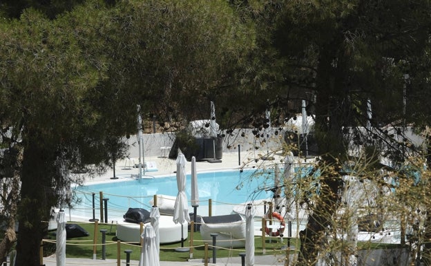 Urbanismo abre expediente al Club Hípico Málaga por la obra de una zona de piscina y copas