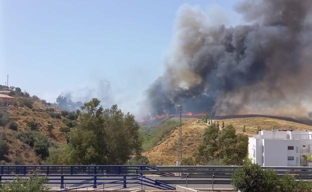 Extinguido el incendio forestal de la Cala de Mijas declarado el martes