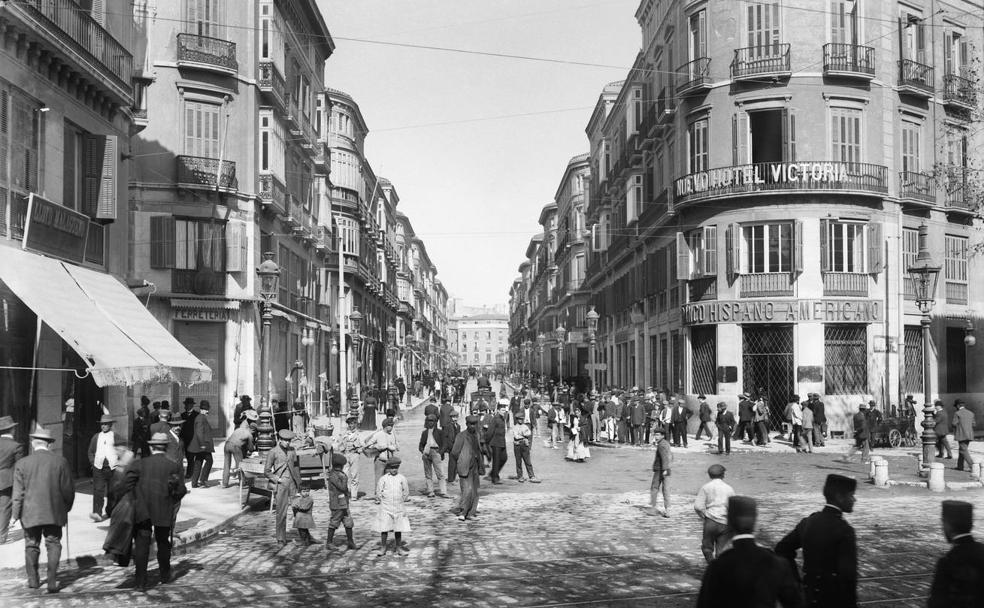 Alojarse en el corazón de Málaga: Los hoteles de la calle Larios