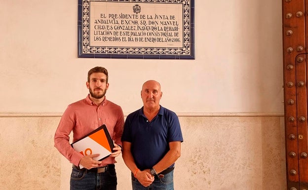 Ciudadanos pide eliminar las placas con el nombre del expresidente de la Junta Manuel Chaves en Antequera