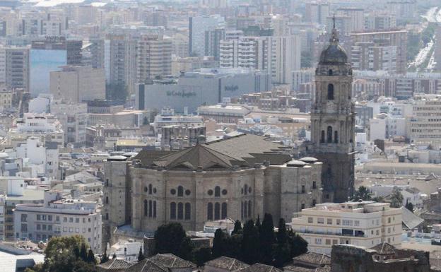 El Obispado de Málaga solicita la licencia de obras para construir el tejado de la Catedral