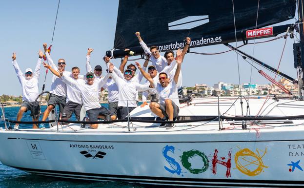 El 'Teatro del Soho CaixaBank' de Javier Banderas gana su sexta Copa del Rey de vela