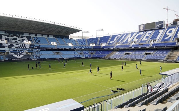 El Málaga trabaja de nuevo en La Rosaleda para preparar el estreno liguero