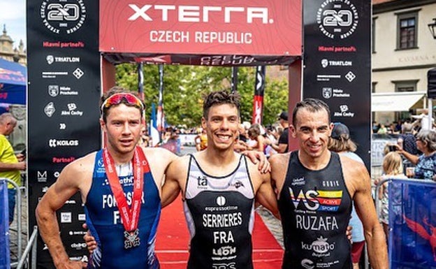 El rinconero Rubén Ruzafa, bronce en el Campeonato de Europa XTerra