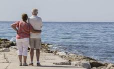 ¿Quién puede cobrar la pensión máxima de jubilación de 2.819 euros al mes?: estos son los requisitos