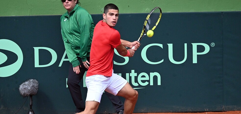 Canada’s Davis Cup quits bring Spain one step closer to Malaga final