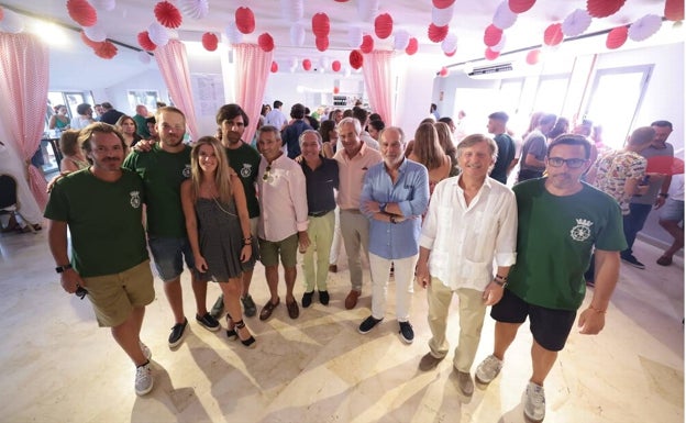 Tradición familiar y devoción en las cofradías de Málaga