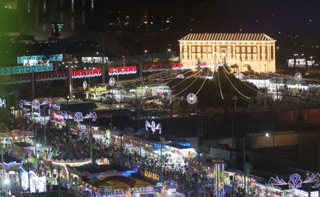 Dos hermanos denuncian la agresión de otro joven en el real de la Feria de Málaga por creer que le miraban mal