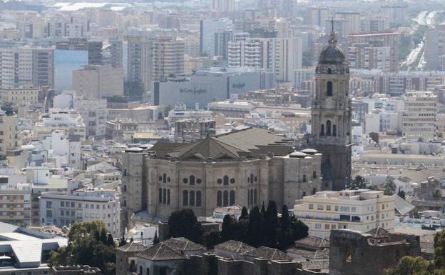 El Obispado prevé hacer una campaña de suscripción popular para financiar los trabajos de la Catedral de Málaga