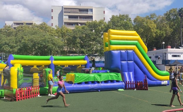 Laberintos, saltos y diversiónen el Juego del Verano en Marbella