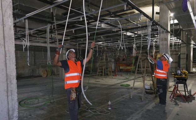 La esquina de Muelle Uno se prepara para albergar un centro de oficinas desde octubre