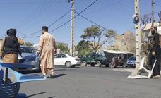Un imán afín a los talibanes y otras 17 personas mueren tras una explosión en una mezquita afgana