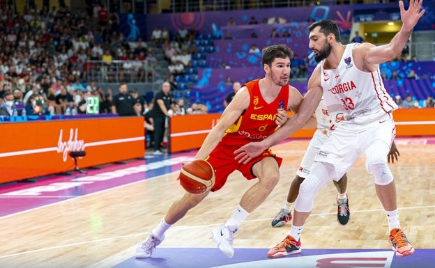 Brizuela y Aberto Díaz, en la excelente línea coral de España ante Georgia