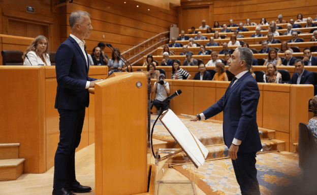 Los malagueños Elías Bendodo y Víctor González toman posesión de su acta en el Senado