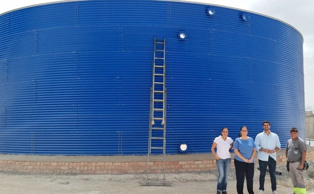 Fuente de Piedra construye un depósito de agua potable para almacenar un millón de litros