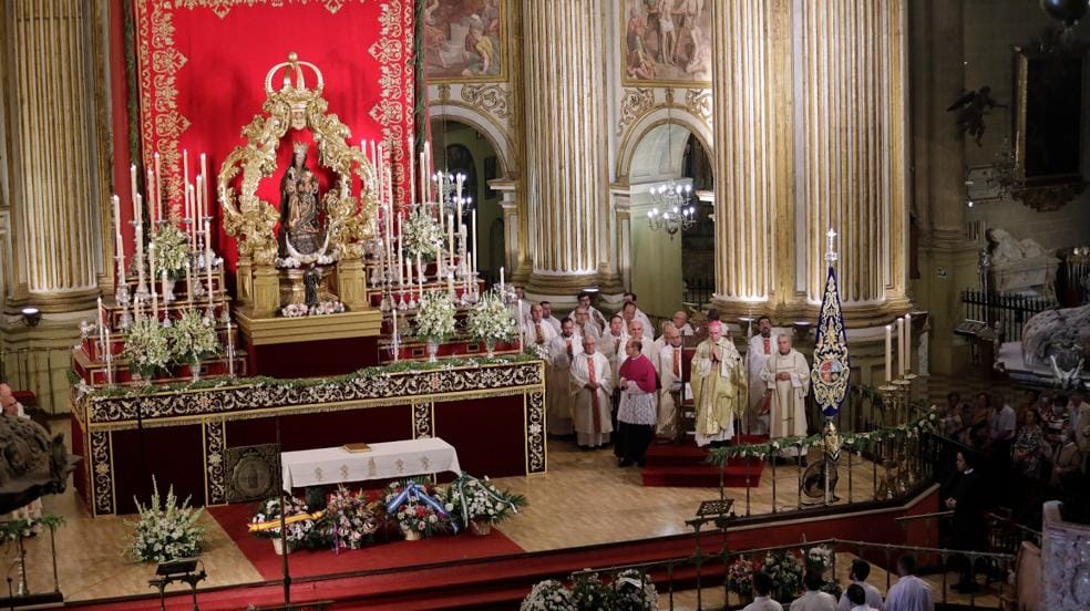 Festividad de Santa María de la Victoria: procesión, ofrenda floral y misa a la Patrona de Málaga