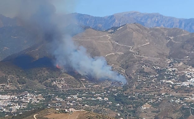 Controlado el incendio forestal de Canillas de Albaida