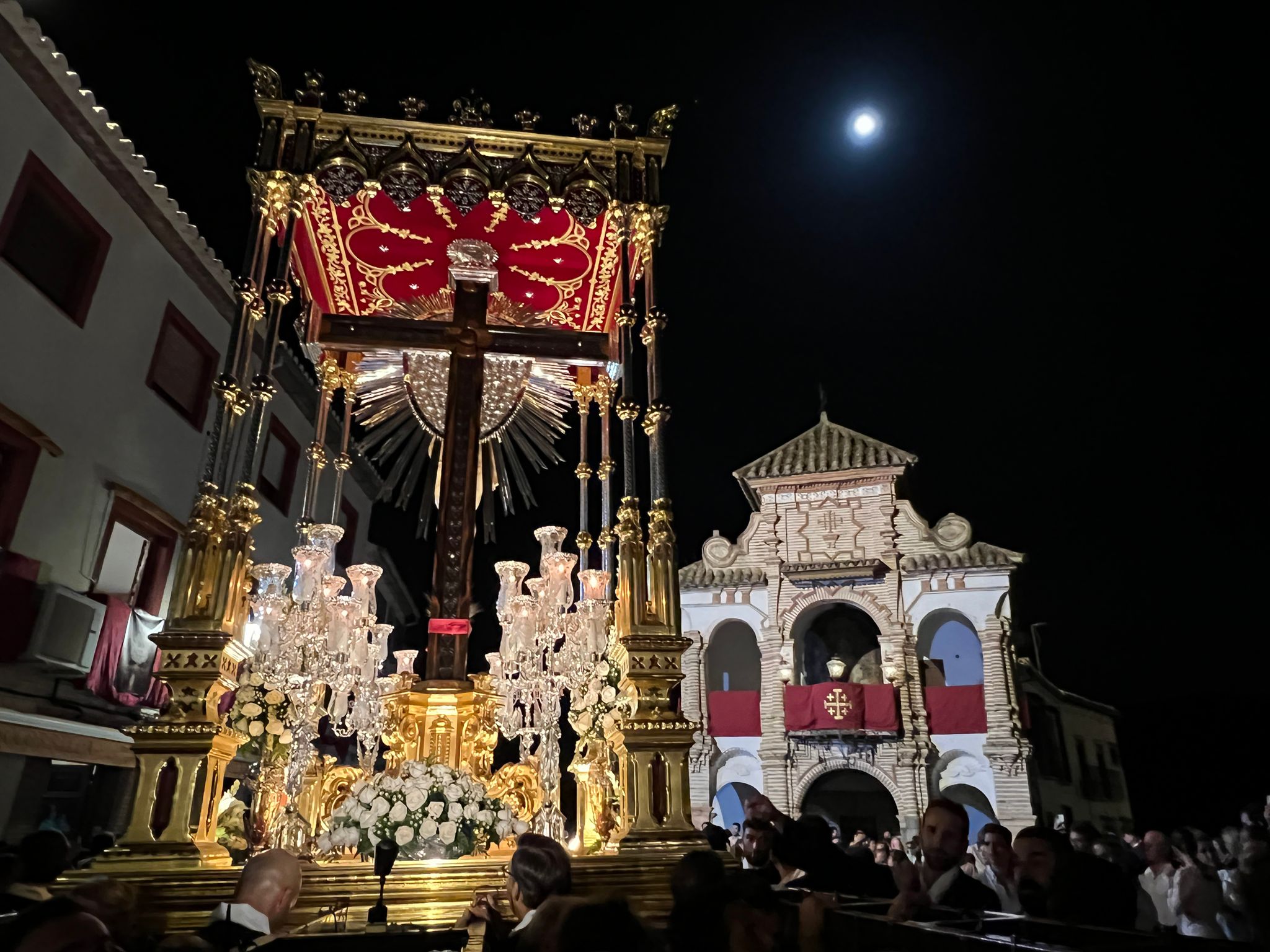 Imágenes de la Magna de Antequera: quince imágenes y nueve horas y media en la calle