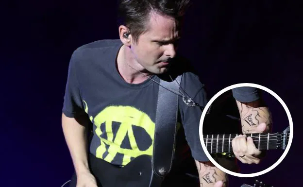 El líder de Muse se tatúa el nombre de 'Picasso' para su concierto en Málaga
