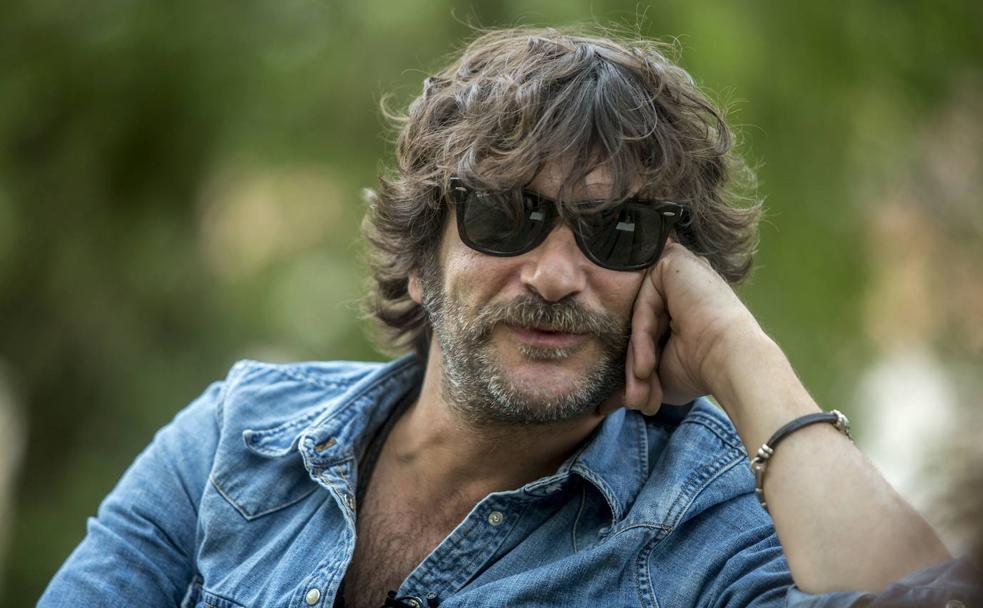 Quique González: «Cuidar a los míos es la forma que tengo de cambiar el mundo»