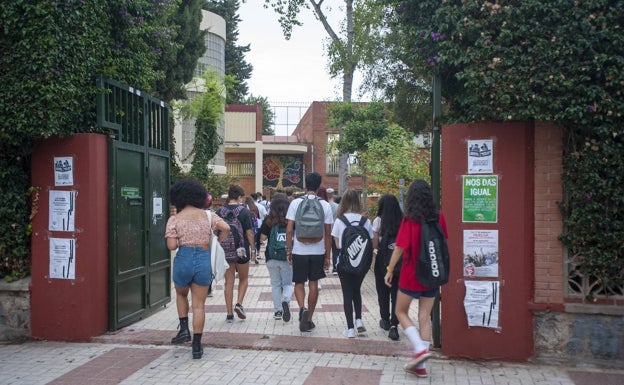 El curso en ESO y Bachillerato comienza en Málaga con 160 profesores de refuerzo Covid