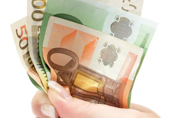 Este es el máximo de dinero en efectivo que puedes llevar por la calle en España